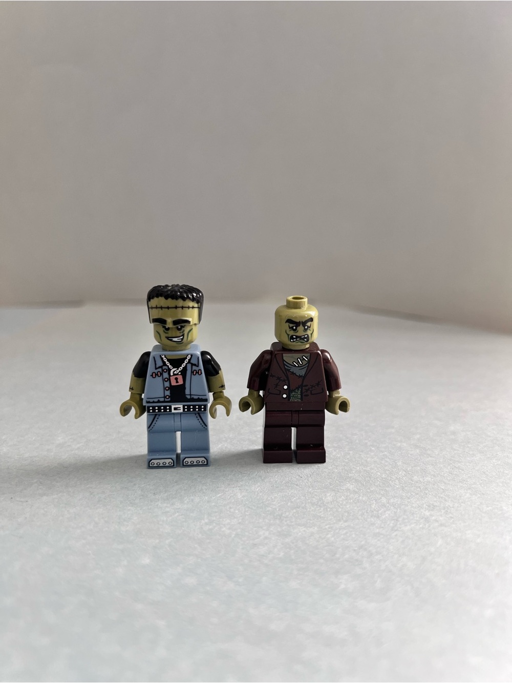 LEGO Minifigures Halloween Monsters Minifigure Bundle